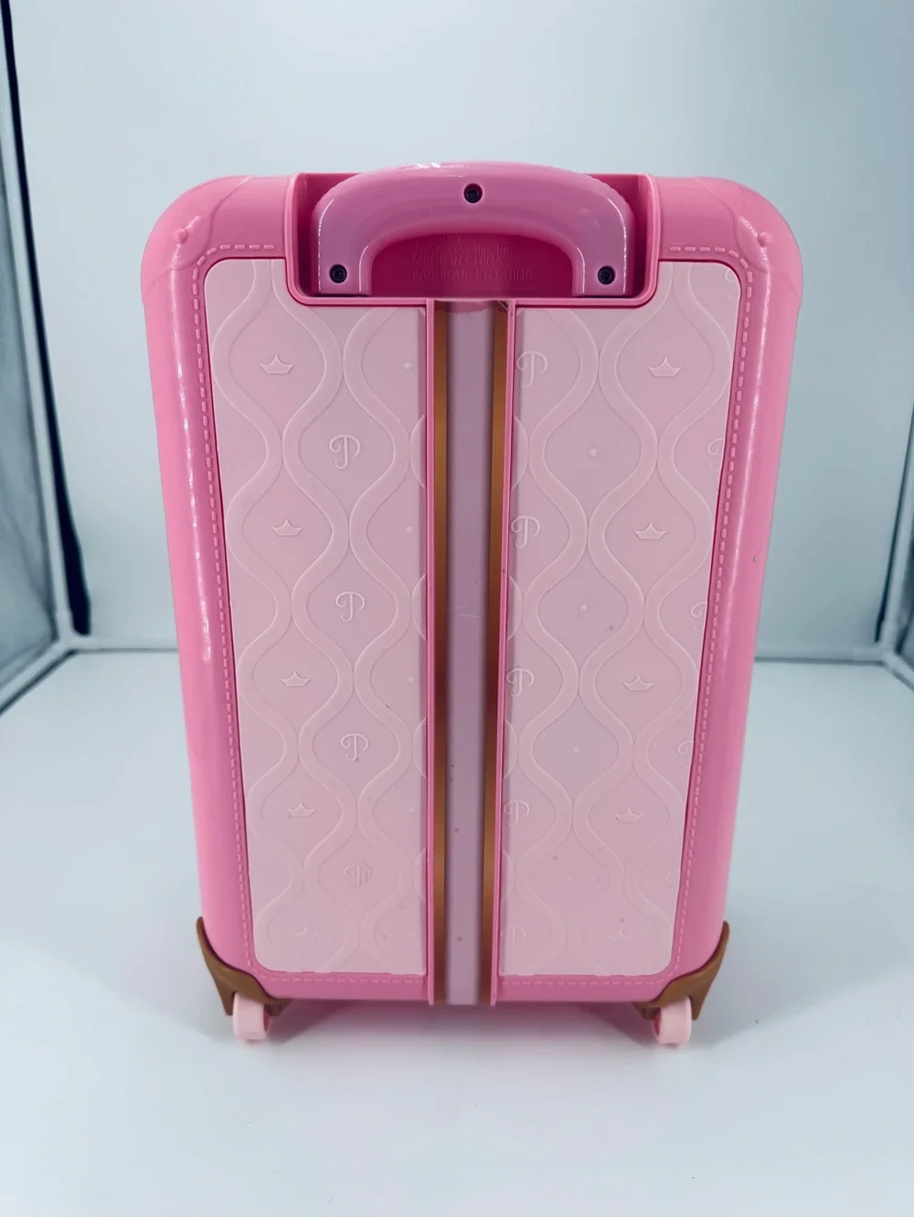 Disney Princess Style Collection Travel Deluxe Rolling Suitcase -Suitcase Only-